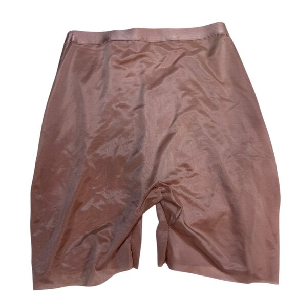 NWOT SKIMS Sculpting Mid-Thigh Low Back Shorts – Beige Size M - Picture 1 of 3